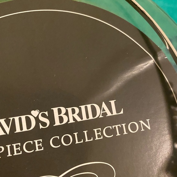 Stunning David’s Bridal CRYSTAL & Silver Double Row Headband Headpiece - Picture 5 of 7